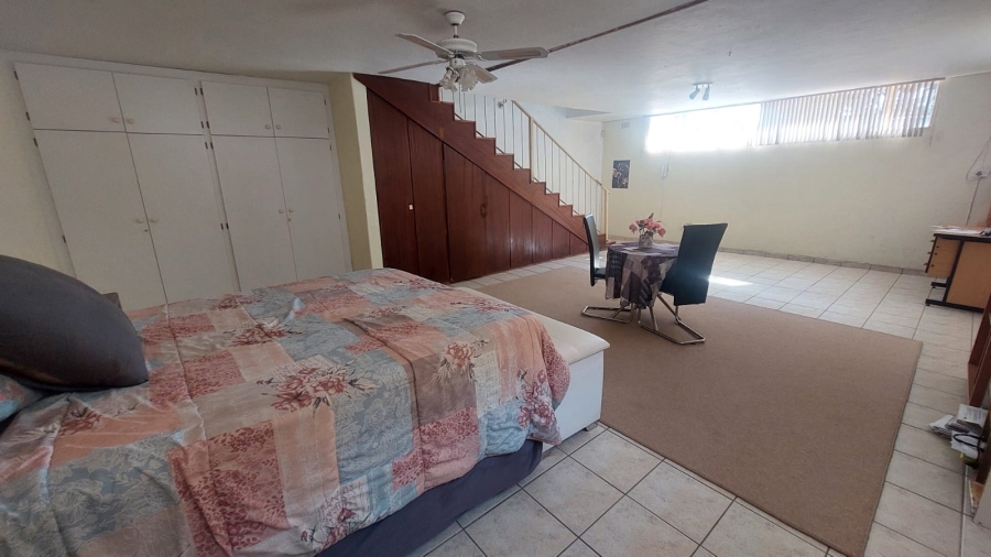 4 Bedroom Property for Sale in Rant En Dal Gauteng