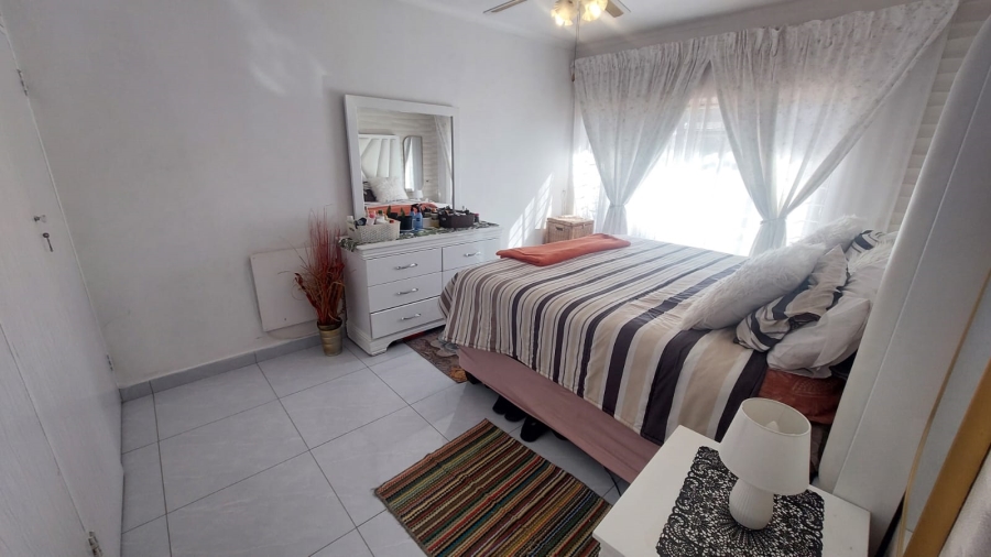 4 Bedroom Property for Sale in Rant En Dal Gauteng