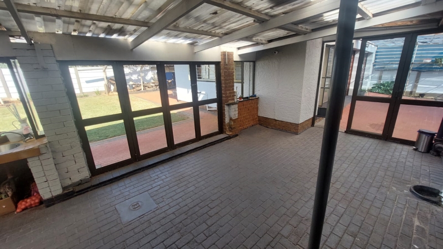 4 Bedroom Property for Sale in Rant En Dal Gauteng