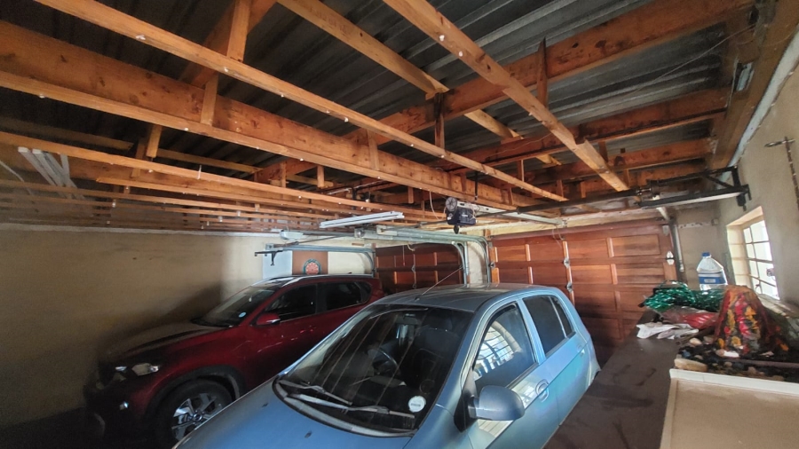 4 Bedroom Property for Sale in Rant En Dal Gauteng