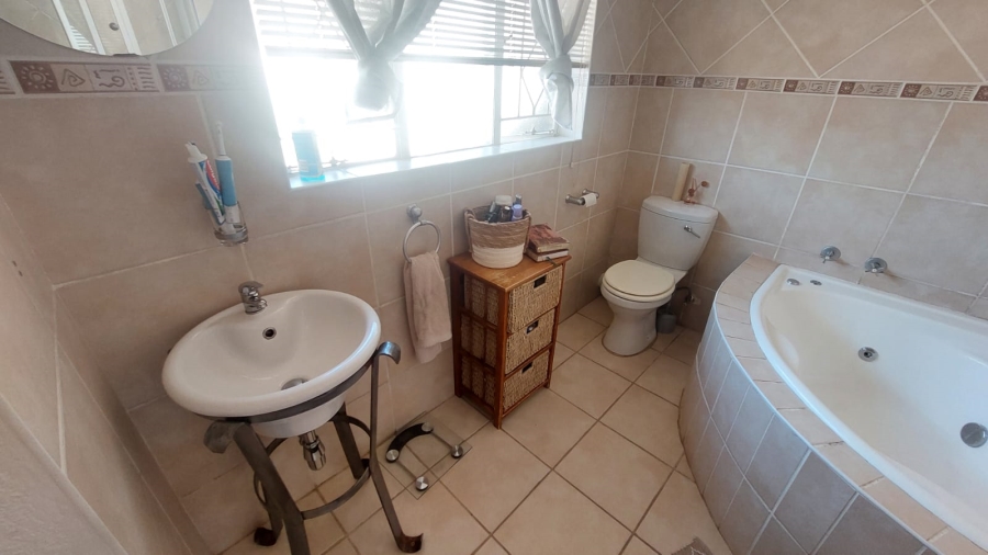 3 Bedroom Property for Sale in Rant En Dal Gauteng