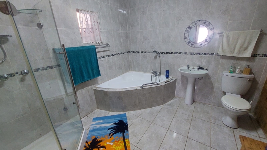 3 Bedroom Property for Sale in Rant En Dal Gauteng