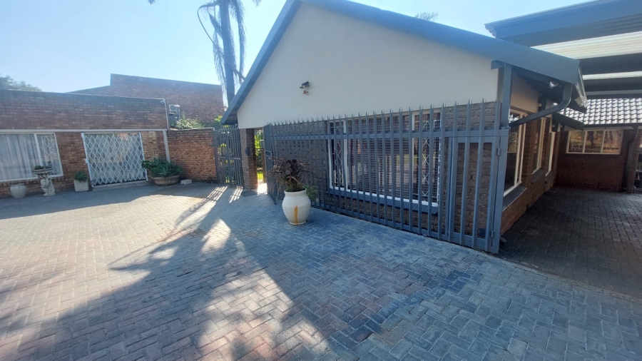 3 Bedroom Property for Sale in Rant En Dal Gauteng