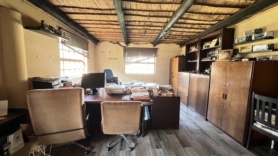 4 Bedroom Property for Sale in Tarlton Gauteng