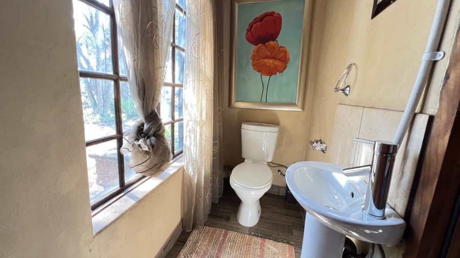 4 Bedroom Property for Sale in Tarlton Gauteng