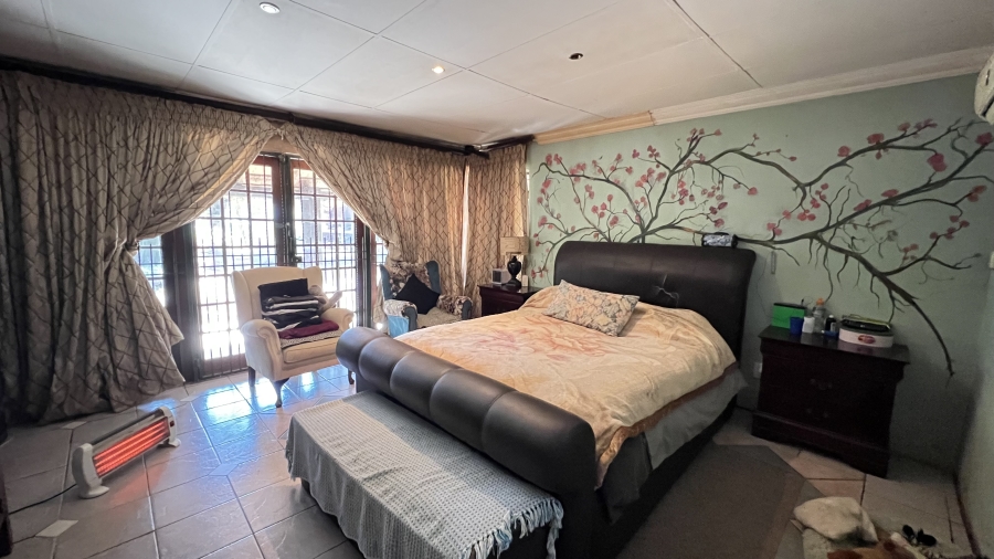 4 Bedroom Property for Sale in Tarlton Gauteng