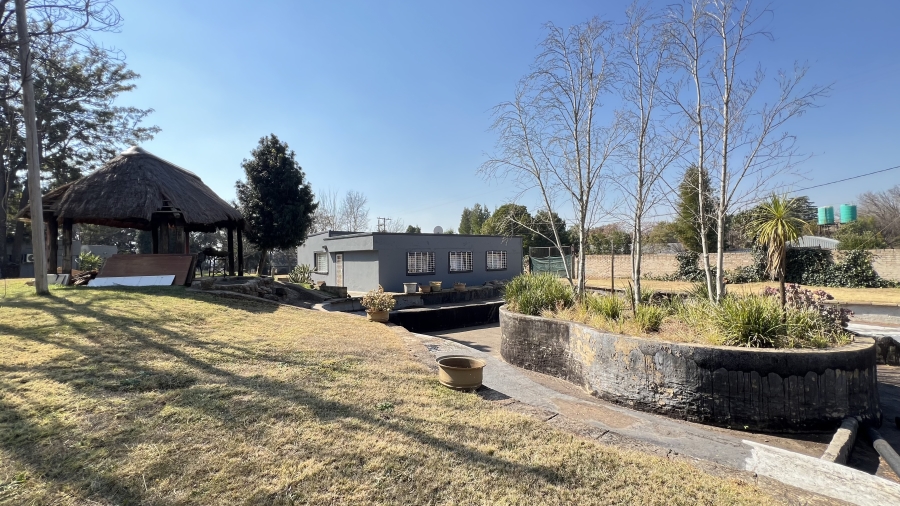 4 Bedroom Property for Sale in Tarlton Gauteng