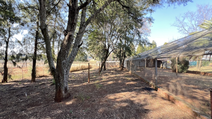 4 Bedroom Property for Sale in Tarlton Gauteng