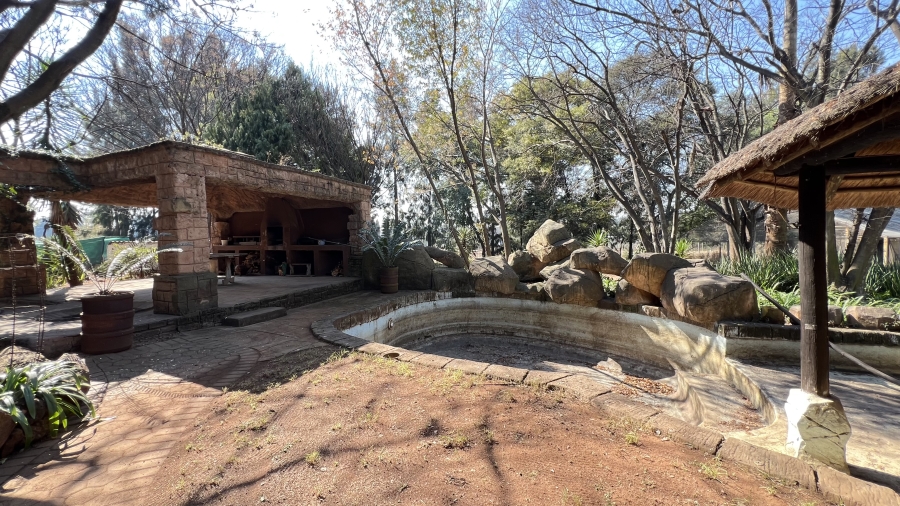 4 Bedroom Property for Sale in Tarlton Gauteng