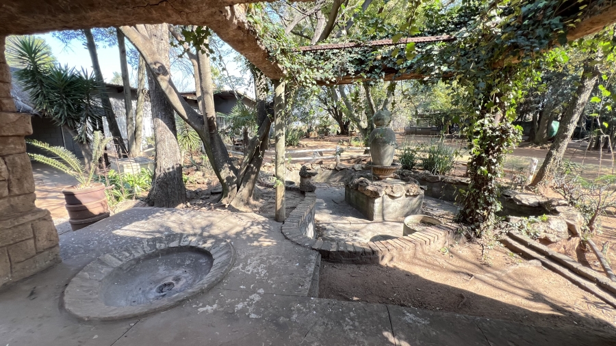 4 Bedroom Property for Sale in Tarlton Gauteng