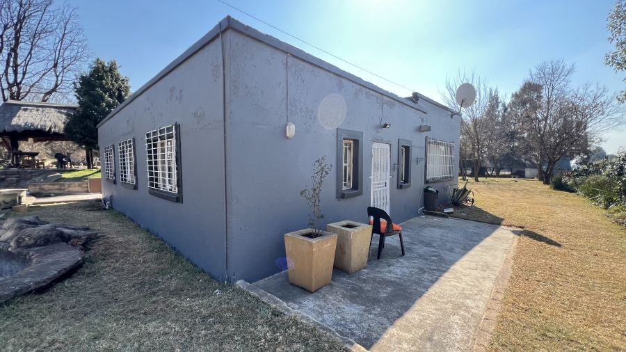 4 Bedroom Property for Sale in Tarlton Gauteng