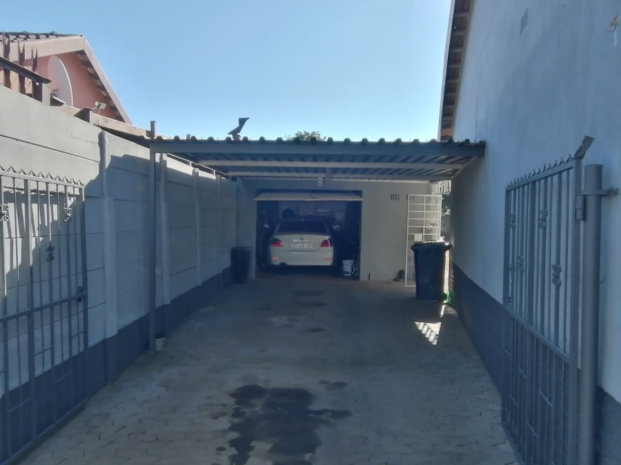 3 Bedroom Property for Sale in Mindalore Gauteng