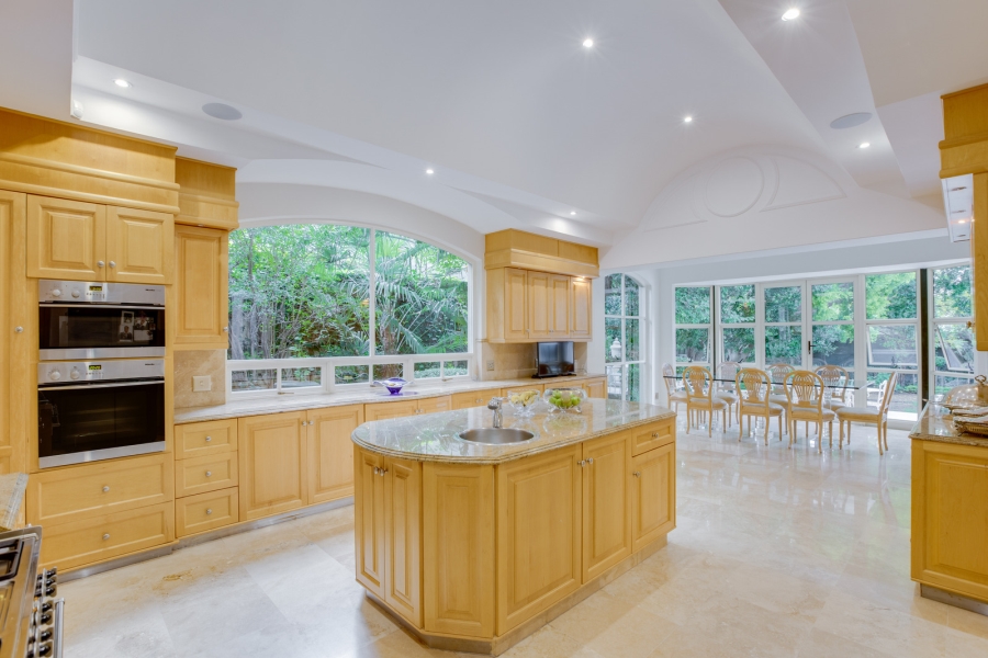 5 Bedroom Property for Sale in Sandhurst Gauteng