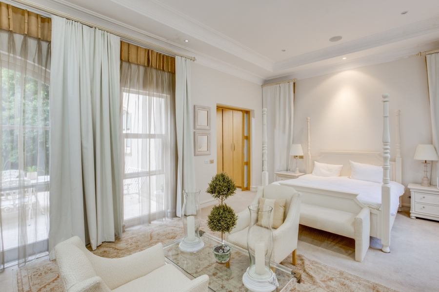 5 Bedroom Property for Sale in Sandhurst Gauteng