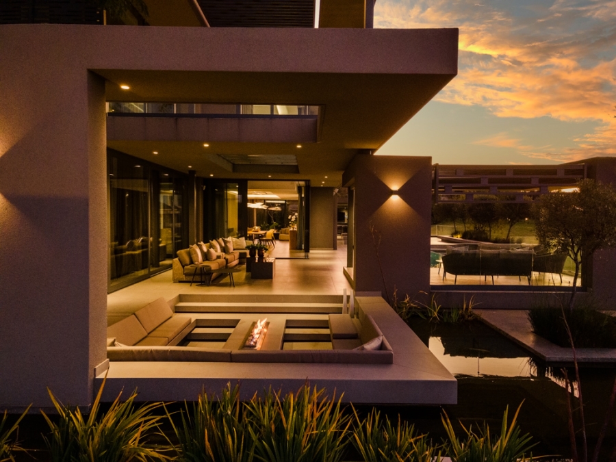 6 Bedroom Property for Sale in Waterfall Equestrian Estate Gauteng