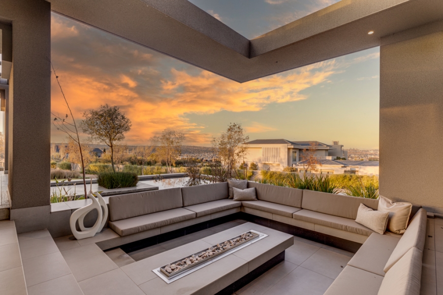 6 Bedroom Property for Sale in Waterfall Equestrian Estate Gauteng