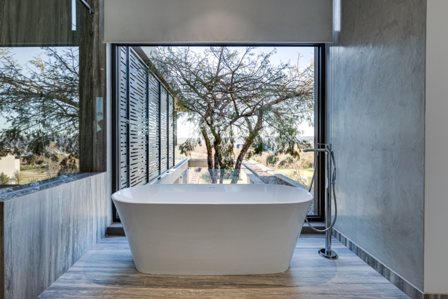 6 Bedroom Property for Sale in Waterfall Equestrian Estate Gauteng