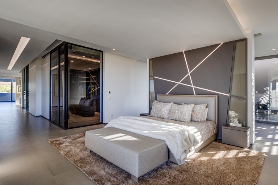 6 Bedroom Property for Sale in Waterfall Equestrian Estate Gauteng