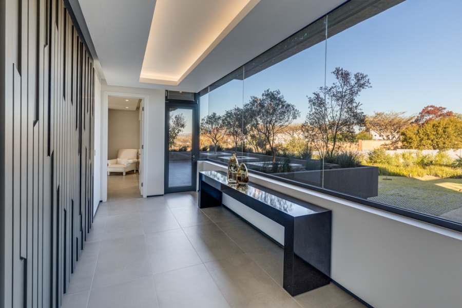 6 Bedroom Property for Sale in Waterfall Equestrian Estate Gauteng