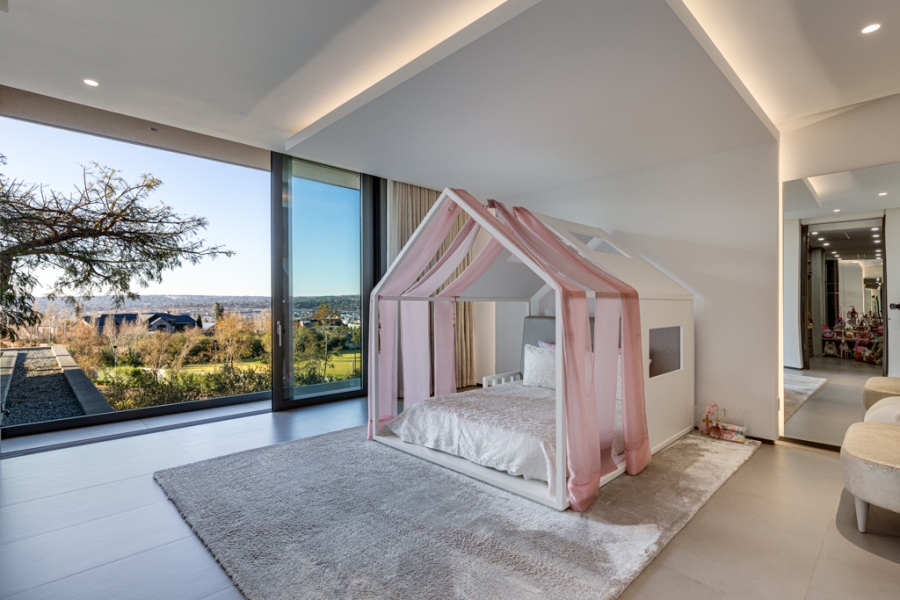 6 Bedroom Property for Sale in Waterfall Equestrian Estate Gauteng