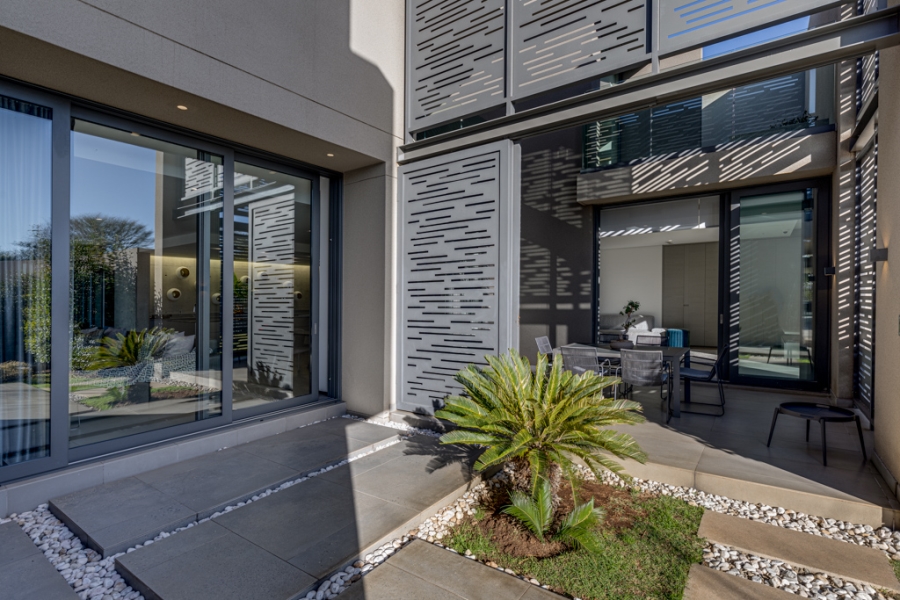 6 Bedroom Property for Sale in Waterfall Equestrian Estate Gauteng
