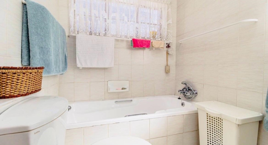 4 Bedroom Property for Sale in Malvern East Gauteng