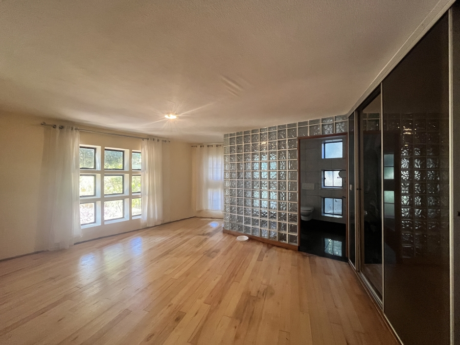 1 Bedroom Property for Sale in Greenside Gauteng