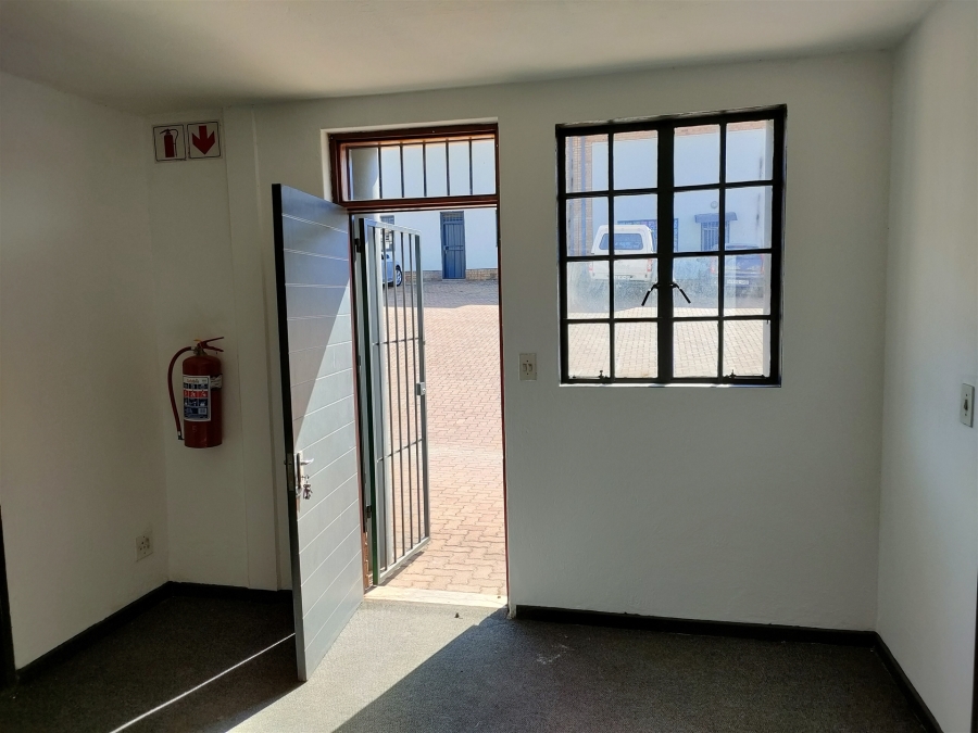 To Let Commercial Property for Rent in Kya Sands Gauteng