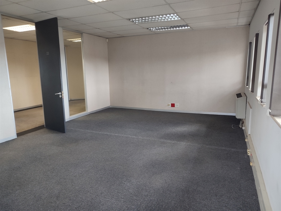 To Let Commercial Property for Rent in Hyde Park Gauteng