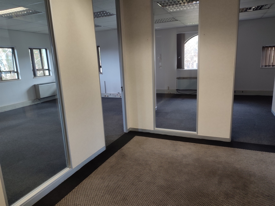 To Let Commercial Property for Rent in Hyde Park Gauteng