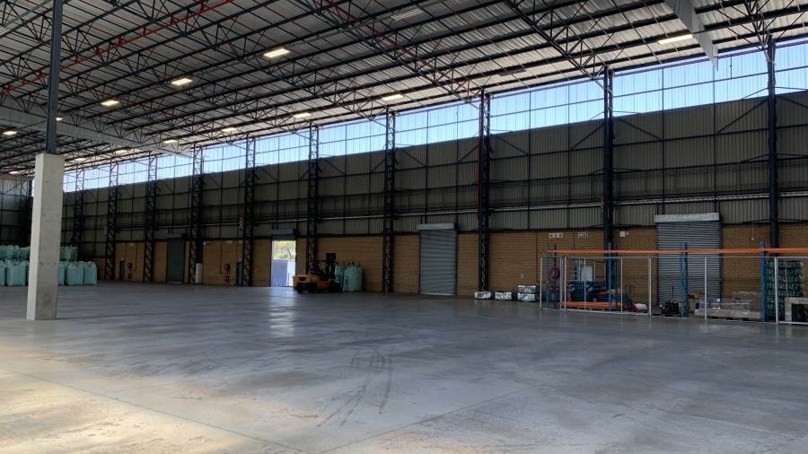 To Let Commercial Property for Rent in Gosforth Park Gauteng