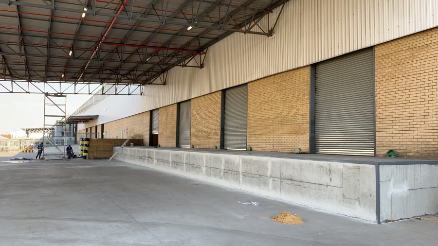 To Let Commercial Property for Rent in Gosforth Park Gauteng