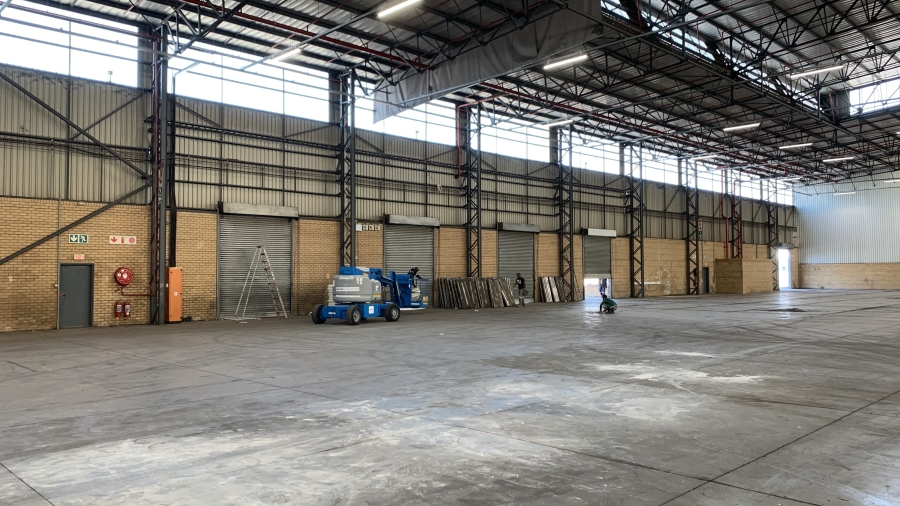 To Let Commercial Property for Rent in Gosforth Park Gauteng