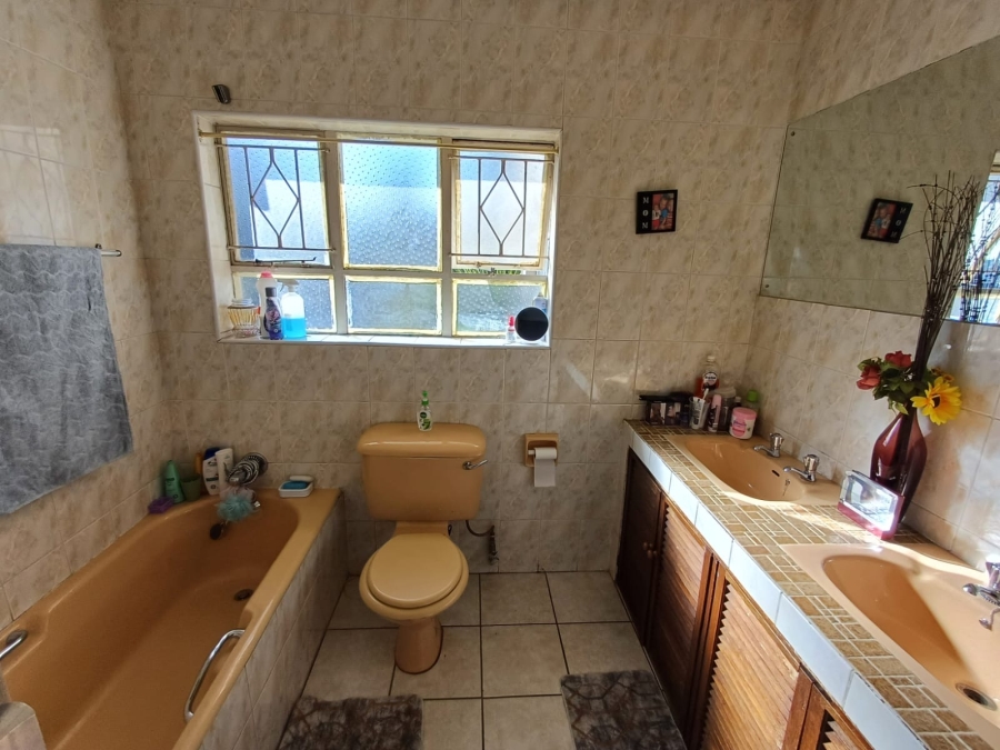 3 Bedroom Property for Sale in Randhart Gauteng