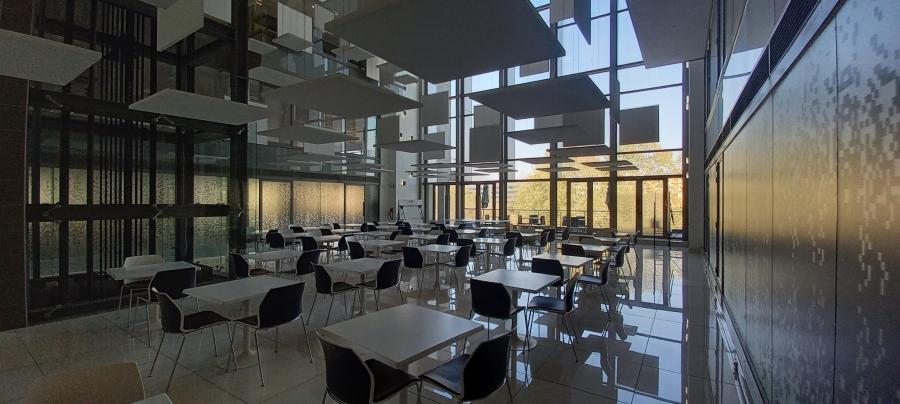 To Let Commercial Property for Rent in Die Hoewes Gauteng