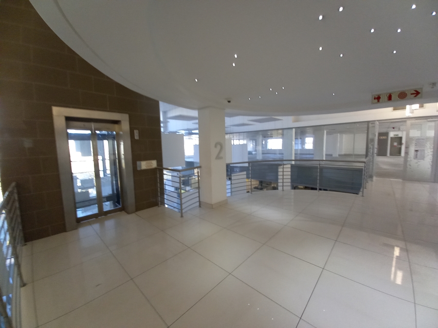 To Let Commercial Property for Rent in Die Hoewes Gauteng