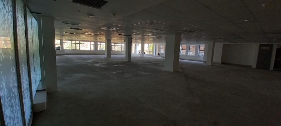 To Let Commercial Property for Rent in Die Hoewes Gauteng
