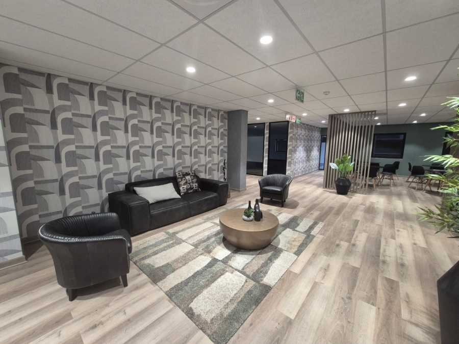 To Let Commercial Property for Rent in Die Hoewes Gauteng
