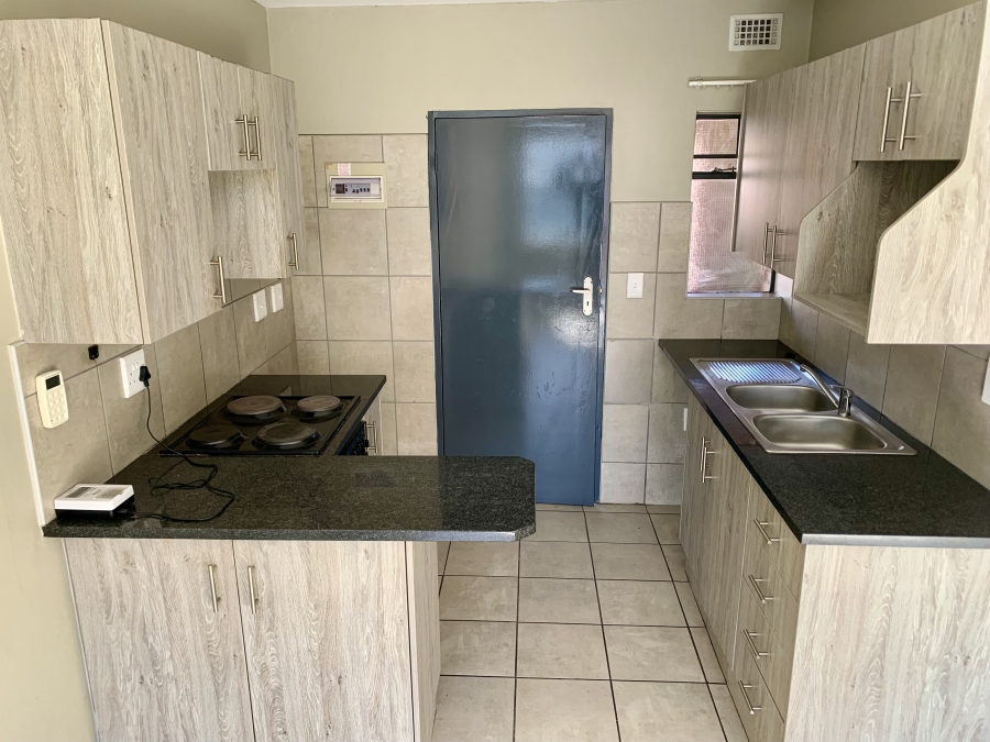 2 Bedroom Property for Sale in Montana Gauteng