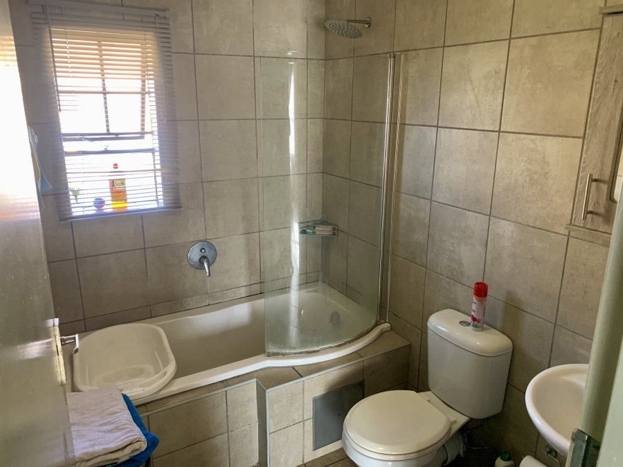 2 Bedroom Property for Sale in Montana Gauteng