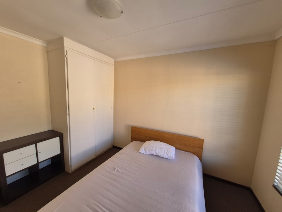 To Let 2 Bedroom Property for Rent in La Montagne Gauteng
