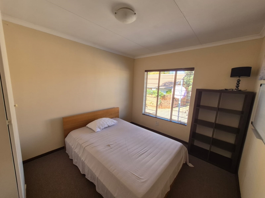 To Let 2 Bedroom Property for Rent in La Montagne Gauteng