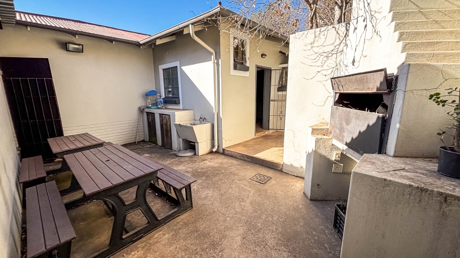 9 Bedroom Property for Sale in Menlo Park Gauteng