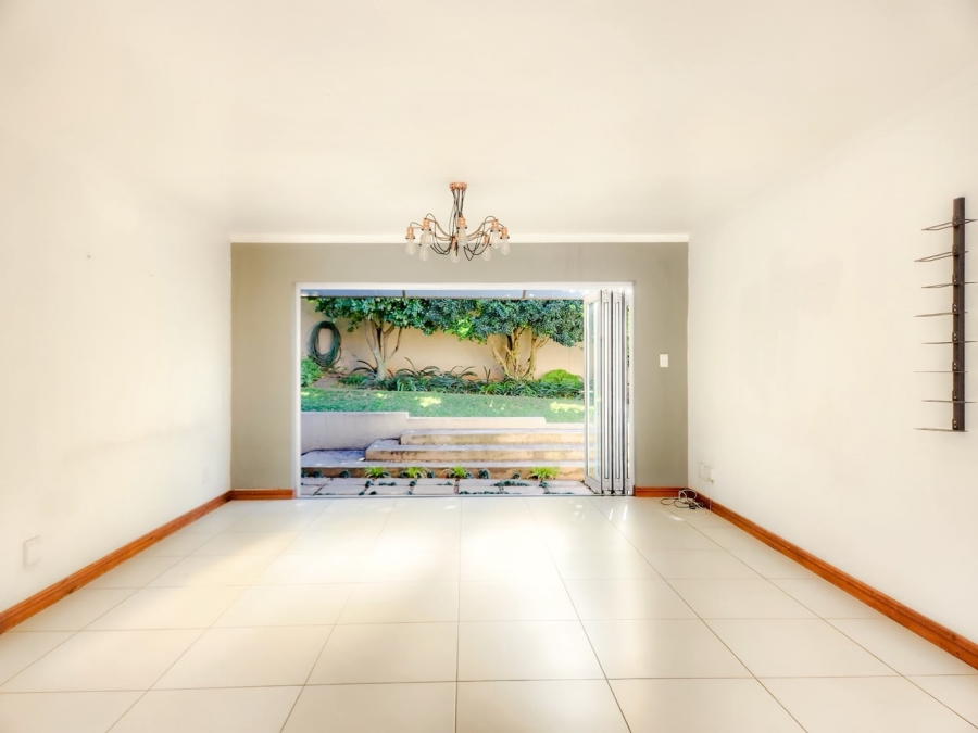 3 Bedroom Property for Sale in Faerie Glen Gauteng
