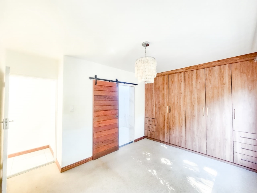 3 Bedroom Property for Sale in Faerie Glen Gauteng
