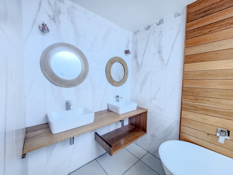 3 Bedroom Property for Sale in Faerie Glen Gauteng