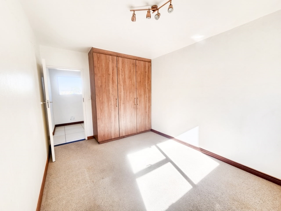 3 Bedroom Property for Sale in Faerie Glen Gauteng
