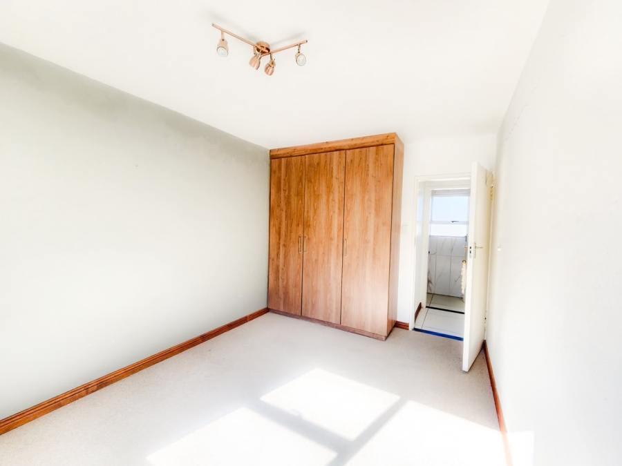 3 Bedroom Property for Sale in Faerie Glen Gauteng