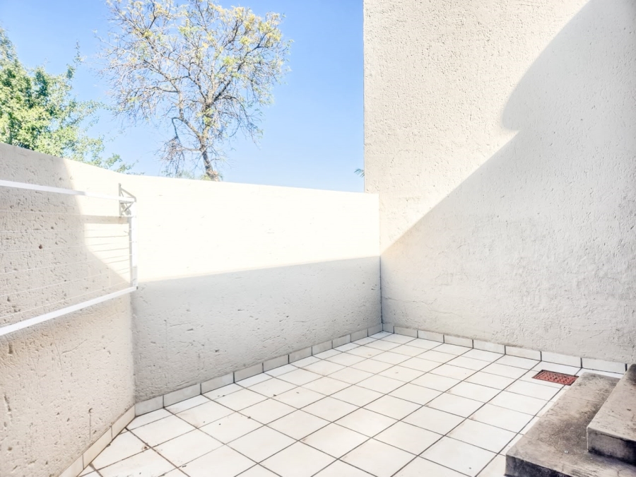 3 Bedroom Property for Sale in Faerie Glen Gauteng