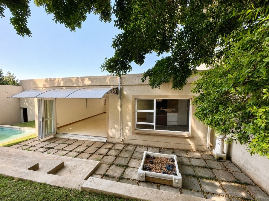 To Let 3 Bedroom Property for Rent in Faerie Glen Gauteng